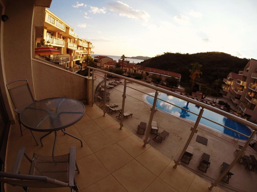 Montetrest Apartments Sveti Stefan Exterior foto